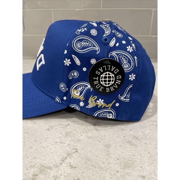 DALLAS COWBOYS Hat True Brvnd X Upside Down Royal Blue Paisley Snapback Cap NWT - Picture 3 of 9